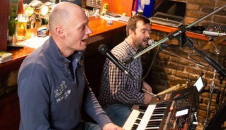 Kratak spoj pop rock acoustic