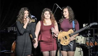 Koncert: Curlyo Trio