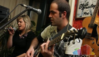 Akustičarsko veče uz Jelenu i Milana