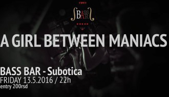 Akustična svirka: A Girl Between Maniacs