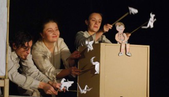 Dečja predstava: Čovečuljak - Emberke