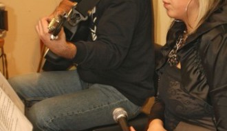 Akustičarsko veče uz Jelenu i Milana