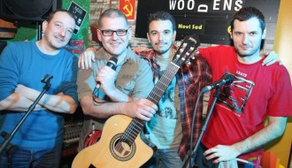 Akustična svirka: Woodens