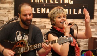Duo "Thrilling" live
