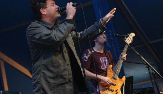 Stringtown: Crvena jabuka