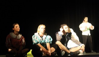 Pozorišna predstava: Priča o nevažnim junacima