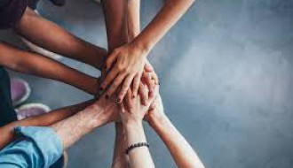 Budi human: stručna praksa, volontiranje, humanitarni rad