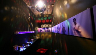 Andrea Palašti: Strabizam (feat. Jelena Vladušić) i Balkan disco