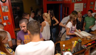 Casual saturday groove