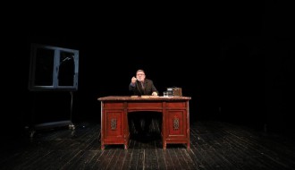 Predstava: Klamov rat