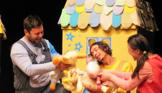 Teatar u pelenama: Szines mesek - Šarena priča