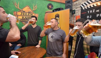 Četvrti turnir u brzom ispijanju piva