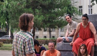 AGORA: Politika i metafizika