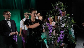 Predstava: Erne Sep: Ljubičasti bagrem