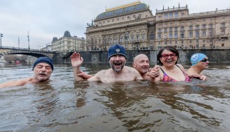 EFF - Paralele i sudari - Baka na ledu