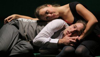 Predstava: Ljubičasti bagrem