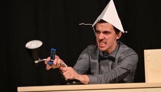 Előadás gyerekeknek: LÁZÁRERVINÖSSZES