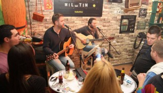 Akustična svirka: Armand i Miletin