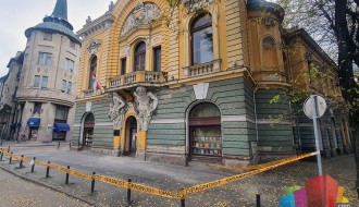 Prezentacija knjige Lasla Barata "Zalutali meci"