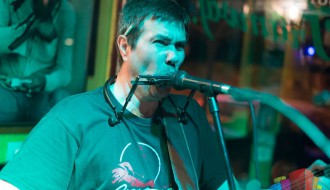 Akustična svirka: Akos Papp