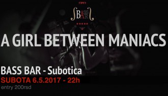 Akustična svirka: A girl between maniacs