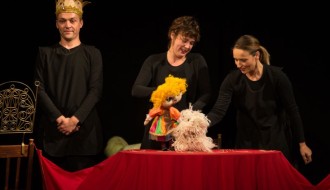 Dečija predstava: Zmaj i princeze