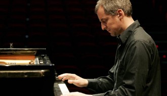 Koncert pijaniste Aleksandra Madžara