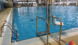 SRC „Prozivka“ ugradio hidrauličnu stolicu za osobe sa invaliditetom za veliki bazen