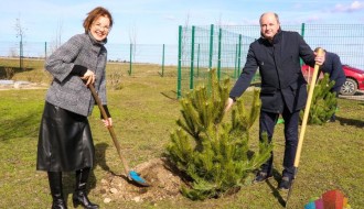Novi zeleni štit oko Regionalne deponije – posađeno više od 2.000 sadnica