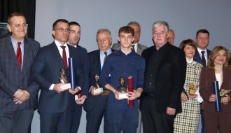 Mateja Srejić dobitnik priznanja "Miroslav Petričević"" za izuzetna ostvarenja u oblasti obrazovanja