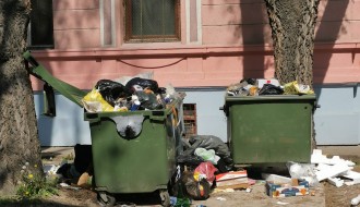 Nedovoljno kontejnera za potrebe nove zgrade u Ulici Bartola Kasića