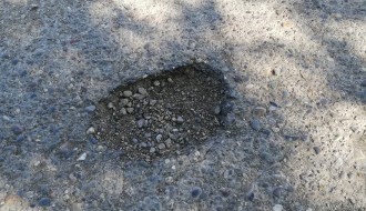 Udarna rupa u ulici Marije Bursać