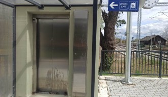 Ne postoji staza za bicikliste u podzemnom prolazu na novoj železničkoj stanici na Paliću