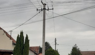 Ošteća elektro bandera na uglu ulica Save Kovačevića i Endre Adija