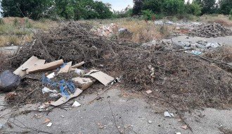 Divlja deponija u selu Gabrić sve veća i veća