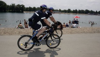 Policajci na biciklima u Subotici