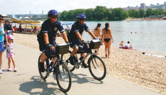 Policajci na biciklima u Subotici