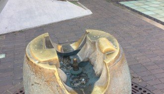 Zašto ne radi mala fontana za pijaću vidu na Đinđicevom trgu?