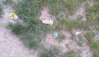 Zapušteno igralište u Malom Bajmoku