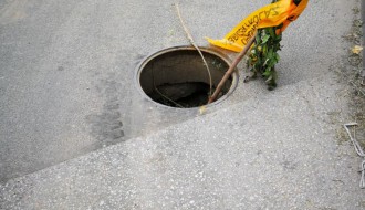 Otvoren šaht na uglu Prvomajske i Blaška Rajića