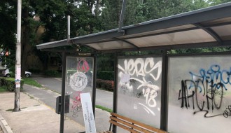Potrebna intervencija na autobuskom stajalištu