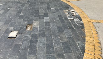 Ploče ispred gradske kuće i uređenje centra