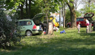 Kampovanje na zelenoj površini (1. maj - Palić)