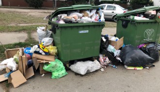 Dugotrajno nagomilavanje smeća u naselju