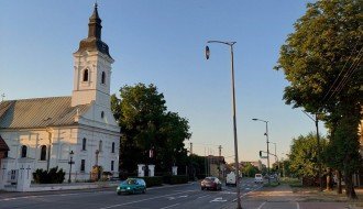 Visi svetiljka na stubu javne rasvete u Aleksandrovu