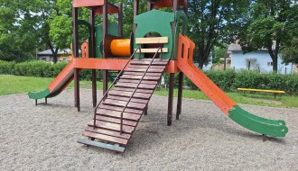 Igralište u Avnojskoj ulici u Malom Radanovcu