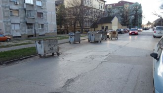 Radijalac - ruglo od kontejnera; potreba za podzemnim kontejnerima