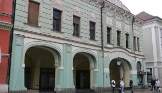 Zgrade koje propadaju