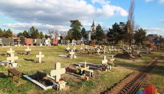 Jedna česma na čitavo groblje