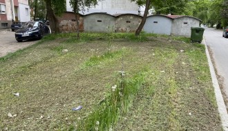 Košenje trave u Kertvarošu